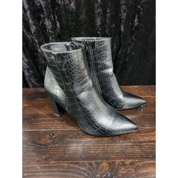 DREAM PAIRS Sianna Croc Embossed Block Heel Ankle Booties/Sz. 9.5 - Picture 3 of 8